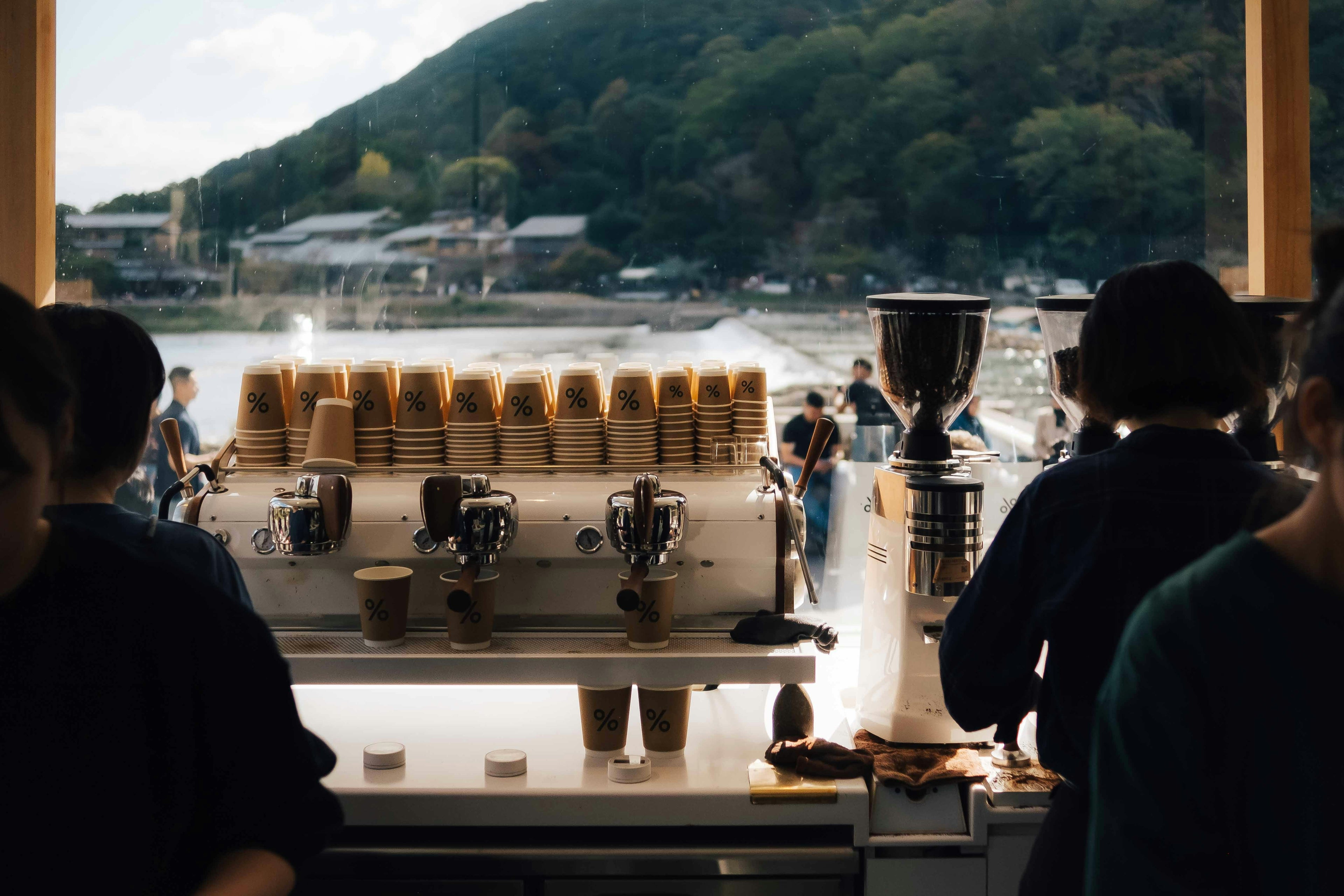 Café de spécialité en épicerie fine : pourquoi c'est le produit qui fait la différence